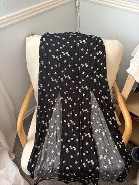 Black Floral Maxi Dress with White & Pink Daisies